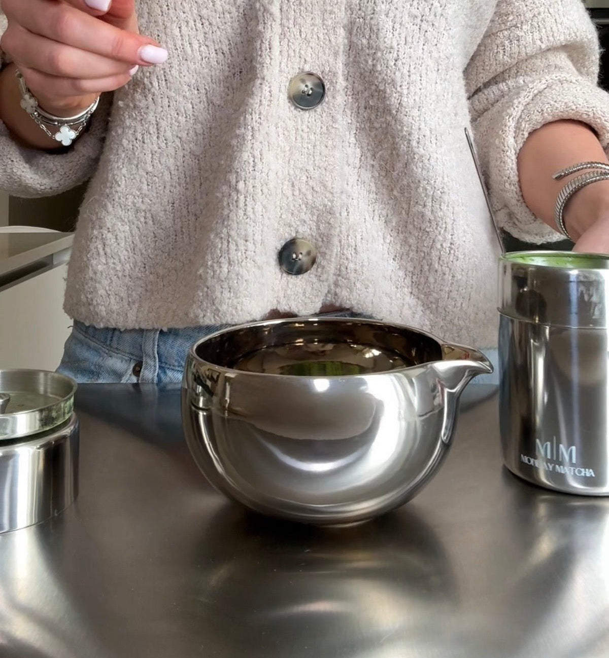 PRE-ORDER: Chrome Matcha Set (Bowl + Whiskholder) | Ceremonial Grade A Matcha från Japan – Monday Matcha