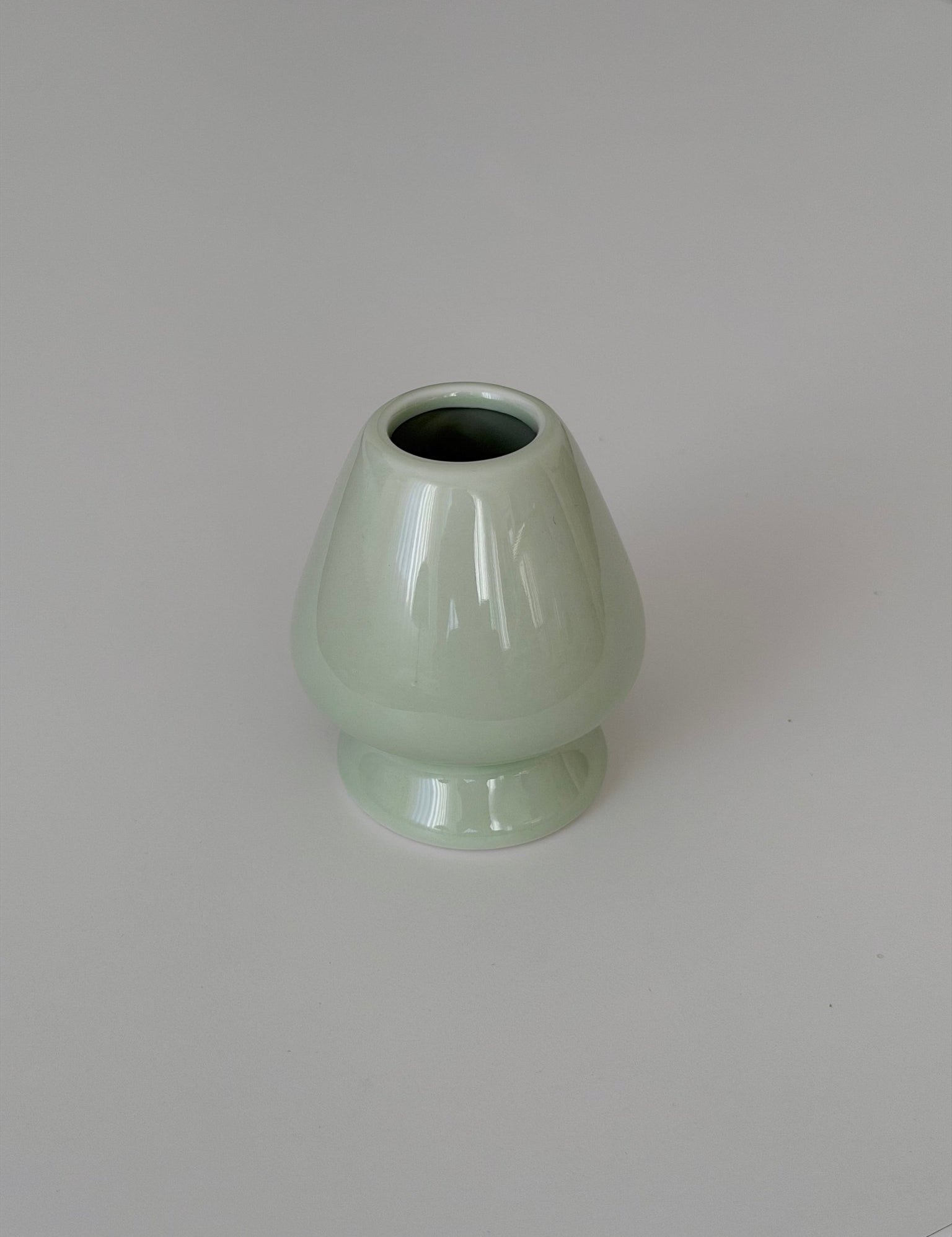 Whisk Holder (Mint Green) | Ceremonial Grade A Matcha från Japan – Monday Matcha